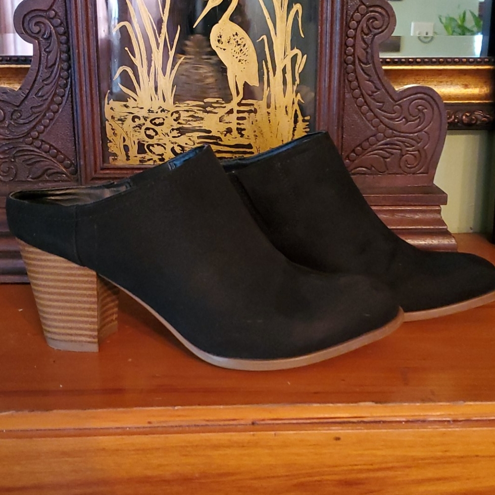 Booties - Picture 2 of 5